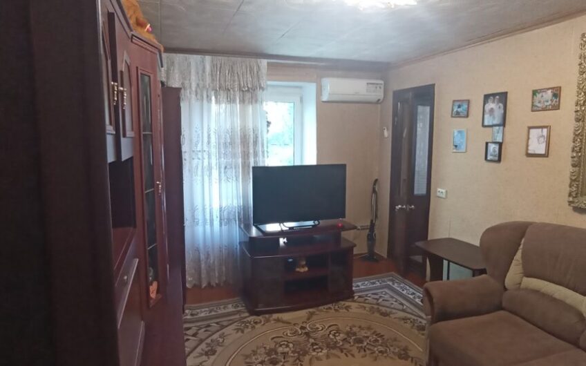 Продается 2-комнатная квартира в кирпичном доме (р-н Бажанова)