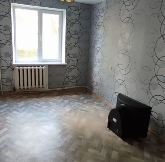 Продаётся дешевая 2 в Центре Макеевке!